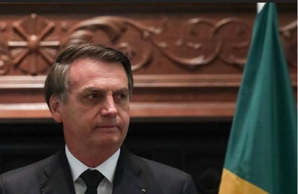 aprovacao de Bolsonaro cai